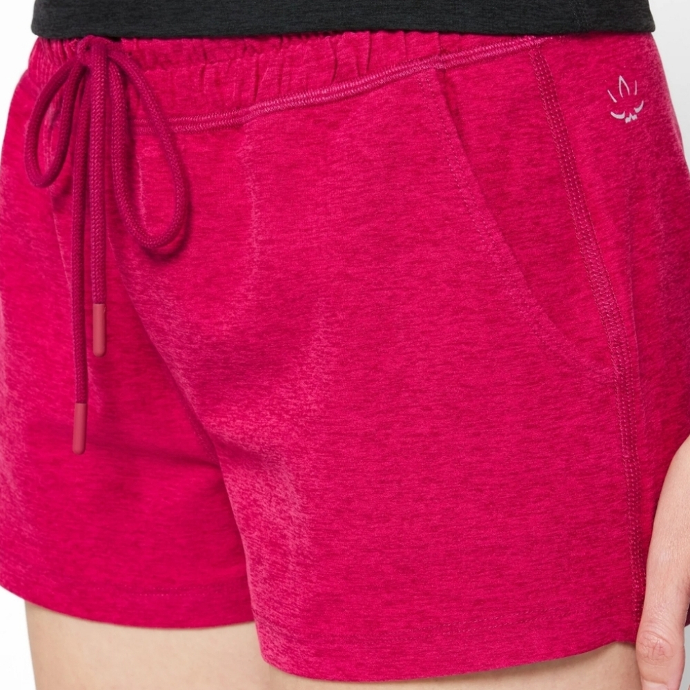 Beyond Yoga  Worked Up Short Sz XL in Dark Pink